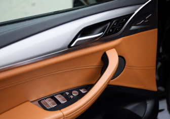 Подержанный автомобиль BMW X4 2020 года (27 фото)