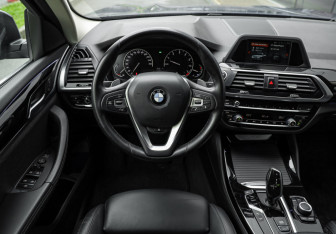 Подержанный автомобиль BMW X4 2019 года (15 фото)