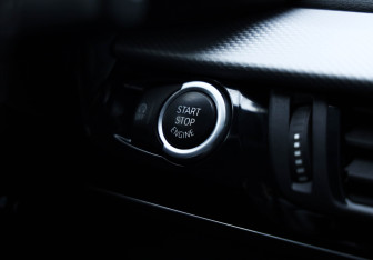 Подержанный автомобиль BMW X6 2018 года (17 фото)