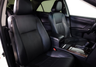 Подержанный автомобиль Toyota Camry Sedan 2017 года (24 фото)