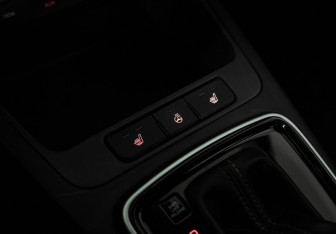 Подержанный автомобиль Kia Rio Sedan 2018 года (15 фото)