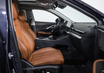 Подержанный автомобиль Omoda C5 2023 года (25 фото)
