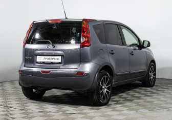 Подержанный автомобиль Nissan Note 2007 года (5 фото)