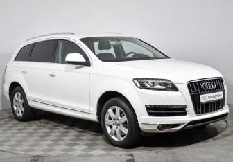 Подержанный автомобиль Audi Q7 2011 года (3 фото)