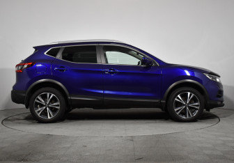 Подержанный автомобиль Nissan Qashqai 2020 года (4 фото)