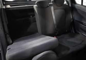 Подержанный автомобиль Hyundai i20 2010 года (21 фото)