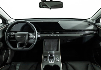 Подержанный автомобиль Omoda C5 2023 года (13 фото)