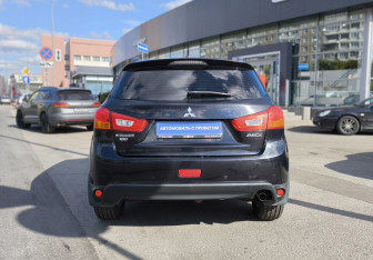 Подержанный автомобиль Mitsubishi ASX 2014 года (5 фото)