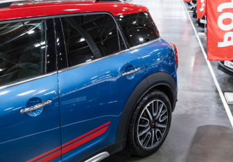 Подержанный автомобиль MINI Countryman 2019 года (3 фото)