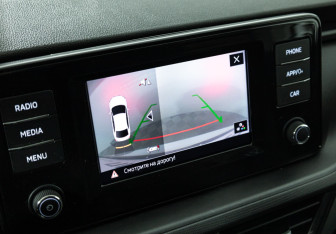 Подержанный автомобиль Skoda Rapid Liftback 2020 года (15 фото)