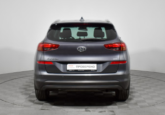 Подержанный автомобиль Hyundai Tucson 2019 года (6 фото)