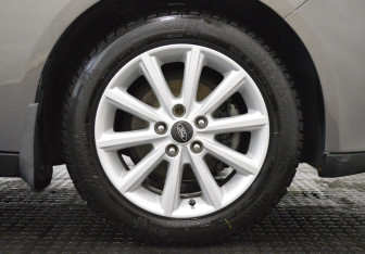 Подержанный автомобиль Ford Focus Hatchback 2018 года (9 фото)