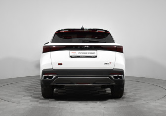 Подержанный автомобиль Omoda C5 2023 года (6 фото)