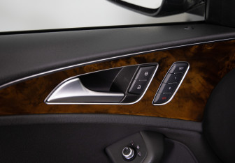 Подержанный автомобиль Audi A6 Sedan 2014 года (20 фото)