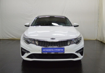 Подержанный автомобиль Kia Optima Sedan 2018 года (2 фото)