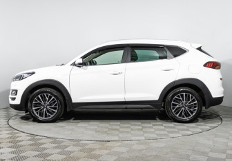 Подержанный автомобиль Hyundai Tucson 2020 года (8 фото)