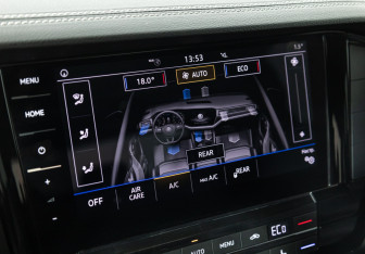 Подержанный автомобиль Volkswagen Touareg 2018 года (15 фото)