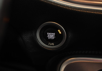 Подержанный автомобиль Dodge Challenger 2019 года (22 фото)