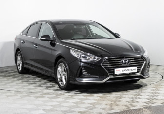Подержанный автомобиль Hyundai Sonata 2018 года (3 фото)