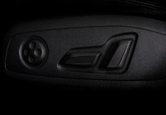 Подержанный автомобиль Audi A4 allroad 2016 года (24 фото)