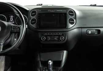 Подержанный автомобиль Volkswagen Tiguan 2013 года (14 фото)