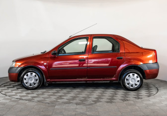 Подержанный автомобиль Renault Logan Sedan 2009 года (8 фото)