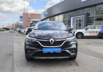 Подержанный автомобиль Renault Arkana 2019 года (2 фото)