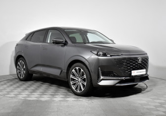 Подержанный автомобиль Changan UNI-K 2023 года (3 фото)