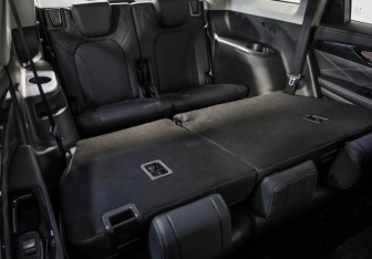 Подержанный автомобиль Exeed VX 2023 года (34 фото)