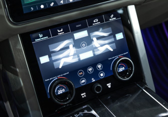 Подержанный автомобиль Land Rover Range Rover 2019 года (35 фото)