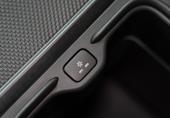 Новый Land Rover Range Rover 2025 (14 фото)