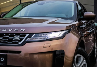Подержанный автомобиль Land Rover Range Rover Evoque 2020 года (2 фото)