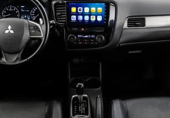 Подержанный автомобиль Mitsubishi Outlander 2013 года (12 фото)