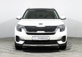 Подержанный автомобиль Kia Seltos 2020 года (2 фото)