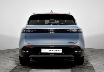 Подержанный автомобиль Voyah Free 2023 года (7 фото)