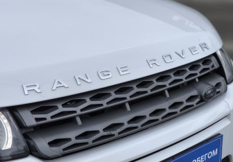 Подержанный автомобиль Land Rover Range Rover Evoque 2015 года (10 фото)
