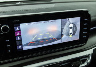 Подержанный автомобиль Kia K5 2020 года (17 фото)