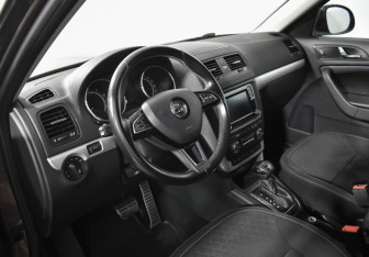 Подержанный автомобиль Skoda Yeti 2016 года (9 фото)