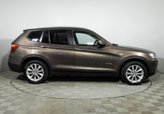 Подержанный автомобиль BMW X3 2012 года (4 фото)