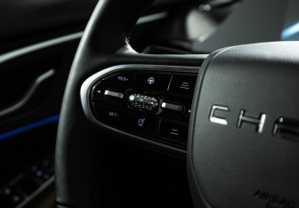 Подержанный автомобиль Omoda C5 2023 года (20 фото)