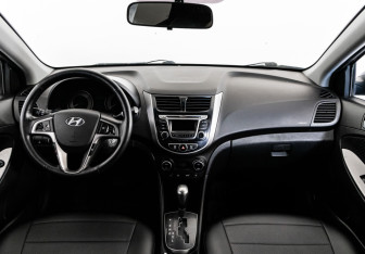 Подержанный автомобиль Hyundai Solaris Sedan 2016 года (10 фото)