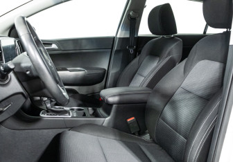 Подержанный автомобиль Kia Sportage 2021 года (16 фото)