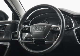 Подержанный автомобиль Audi A6 Sedan 2020 года (14 фото)