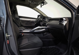 Подержанный автомобиль Geely Coolray 2021 года (26 фото)