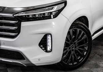 Подержанный автомобиль Exeed VX 2021 года (3 фото)