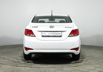 Подержанный автомобиль Hyundai Solaris Sedan 2015 года (6 фото)