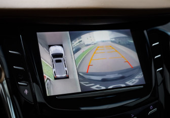 Подержанный автомобиль Cadillac Escalade Suv 2015 года (20 фото)