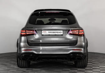 Подержанный автомобиль Mercedes-Benz GLC AMG 2016 года (9 фото)