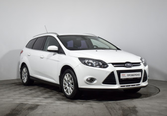 Подержанный автомобиль Ford Focus Wagon 2013 года (3 фото)