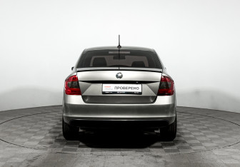 Подержанный автомобиль Skoda Rapid Liftback 2019 года (6 фото)